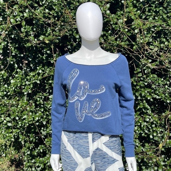 Aeropostale Cropped Embellished Love Graphics Blue Crew Sweatshirt - Picture 1 of 10